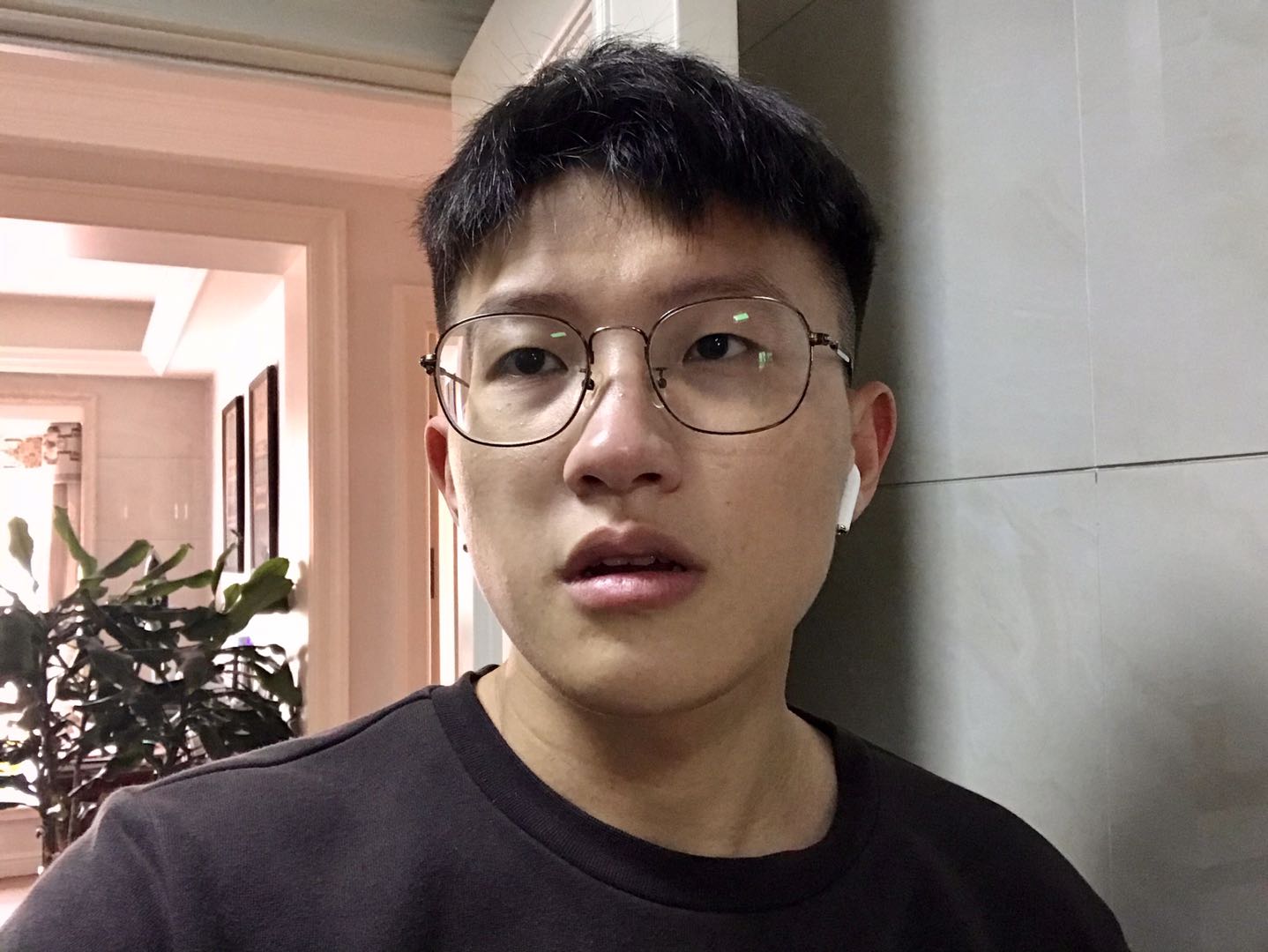 1597535303689879.jpg 易永豪.jpg